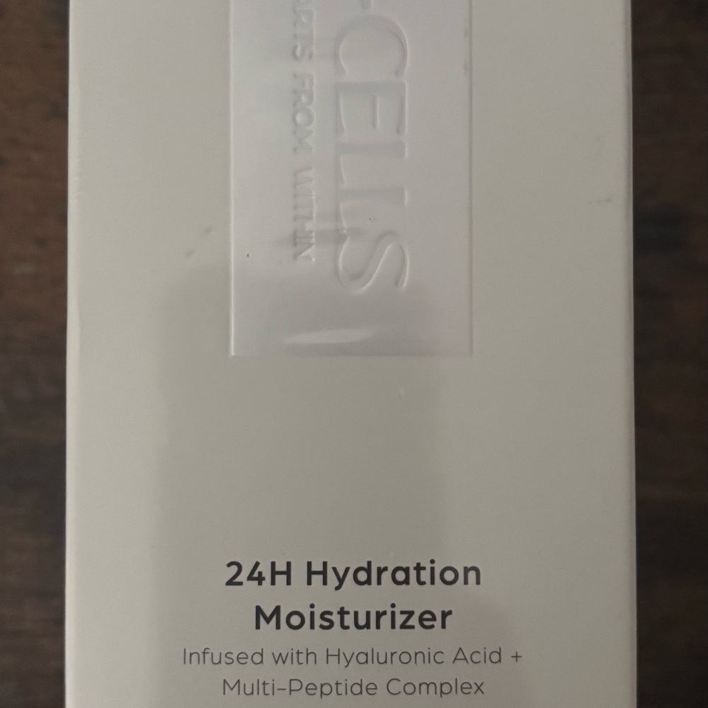 24H Hydration Moisturizer — White by